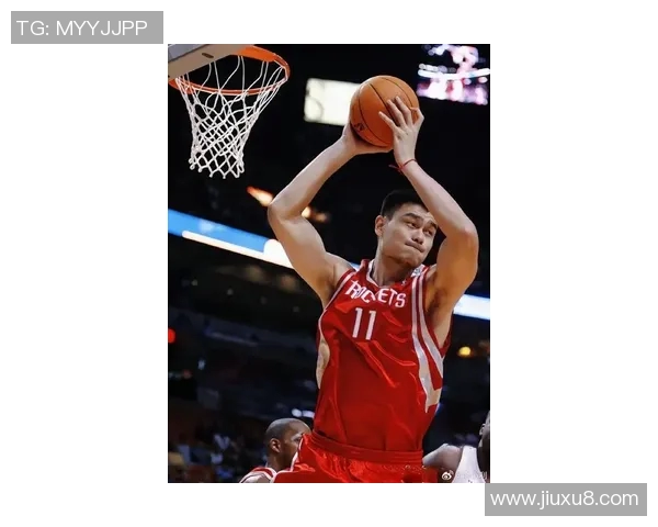 姚明精彩头球瞬间回顾震撼全场的篮球传奇时刻