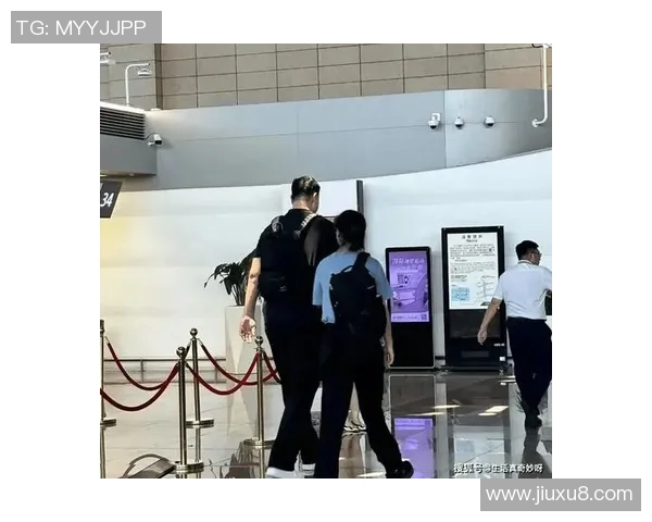 在机场偶遇姚明的奇妙瞬间与篮球传奇的亲密接触 在机场偶遇姚明的奇妙瞬间与篮球传奇的亲密接触