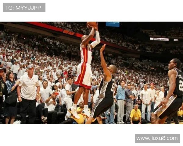 12月7日马刺对热火精彩比赛录像回顾与分析